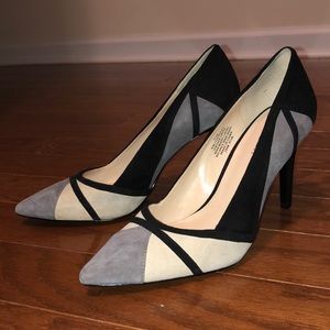Nine West Black and Gray Pump